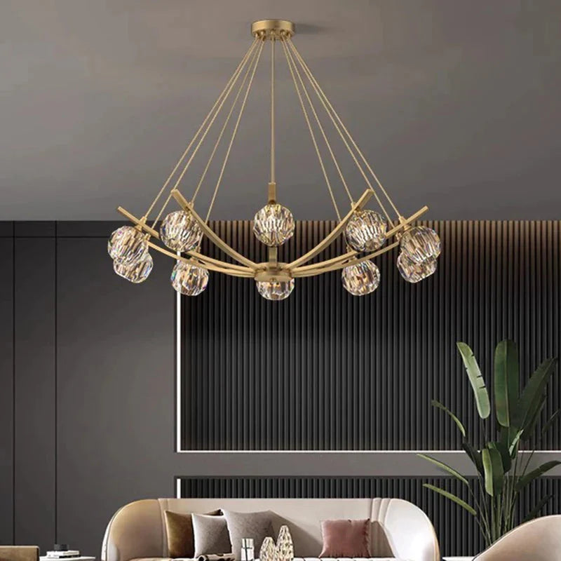 Luminaire Précieux en Métal Doré avec Globes Élégants IL592738-ILLUMEEN.COM