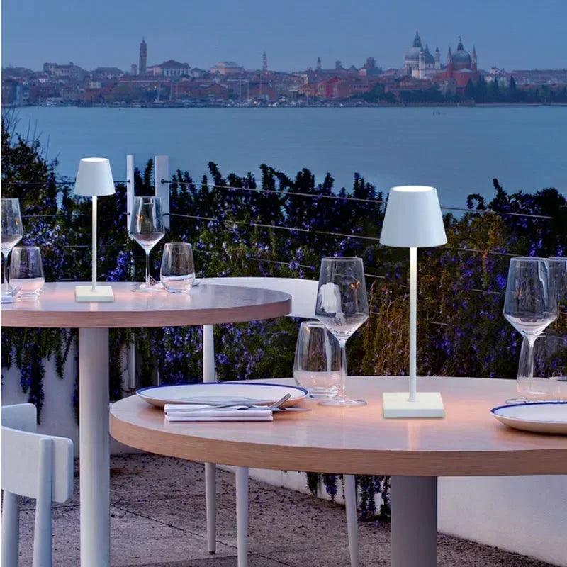 Luminaire Tactile Élégant Rechargeable pour Bureau IL583907-ILLUMEEN.COM