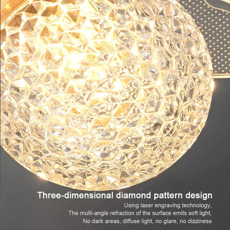 Plafonnier Design : Luminaire en Fleur de Verre et Métal Doré IL852469-ILLUMEEN.COM