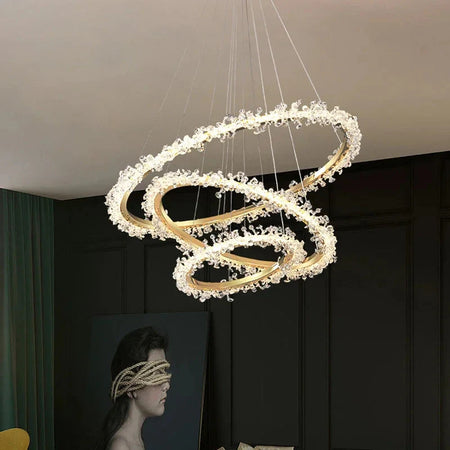 Suspendu Design : Multiples Anneaux Lumineux en Laiton et Cristal-ILLUMEEN.COM