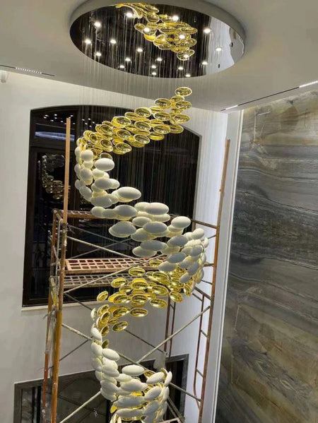 Suspension Chic en Argent avec Abat-Jour Élégant Luminaire IL456782-ILLUMEEN.COM